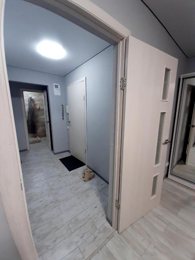 2 Комнаты В Центре Солнечная Галлерея,Мэтро,Сильпо,Кб75 Тысячка Kryvyj Rih Exteriör bild